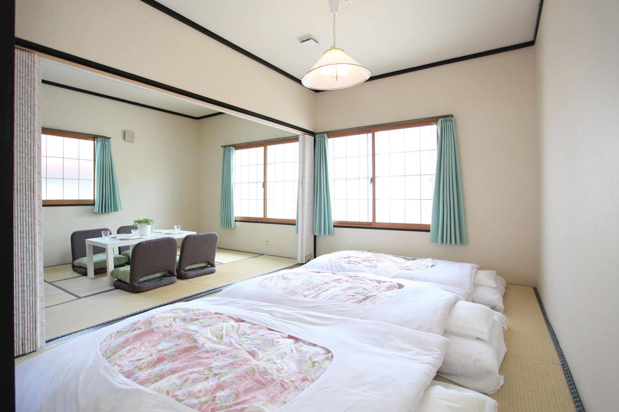 Bed and Breakfast Fujiyama Base à Fujiyoshida Extérieur photo