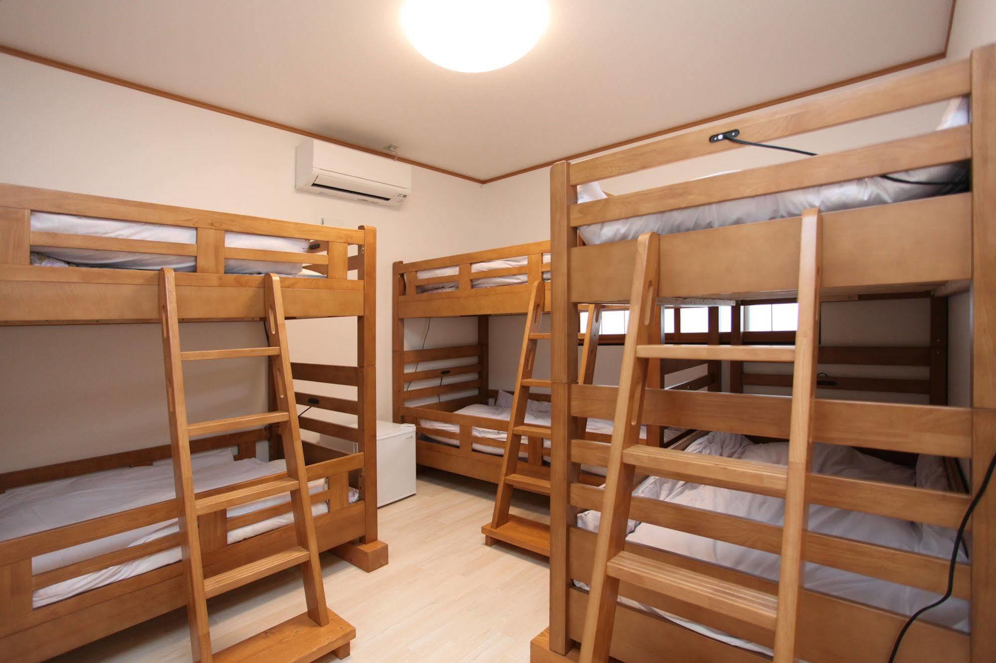 Bed and Breakfast Fujiyama Base à Fujiyoshida Extérieur photo